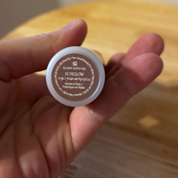Saie Mini Glowy Super Gel Lightweight Dewy Highlighter in Sunglow mini size - Picture 2 of 2